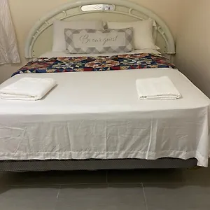  Guest house A Delightful In Queens United States